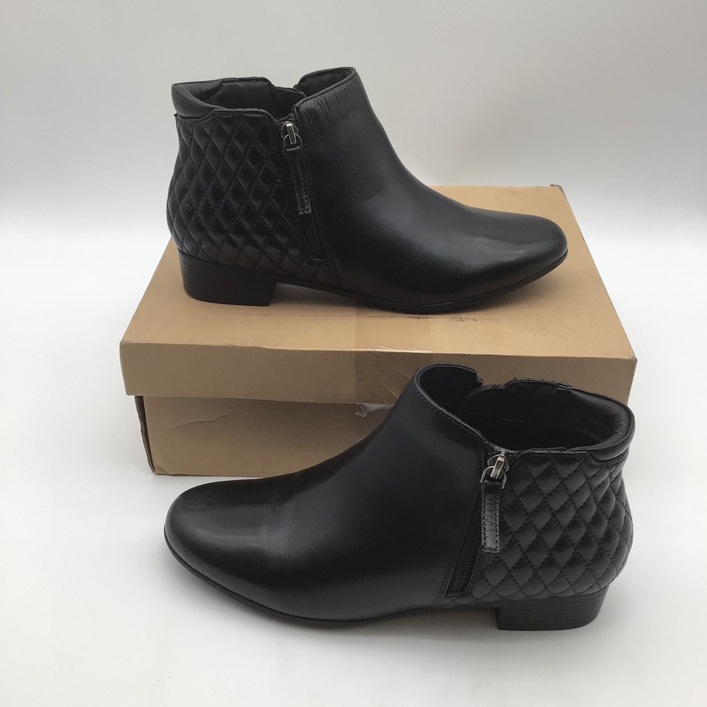 Trotters Major Black Leather Quilted Side Zip Ankle Boots Womens Size 9 M NEW